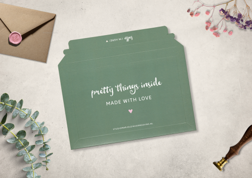 Golfkartonnen enveloppen wit | Enveloppenland.be