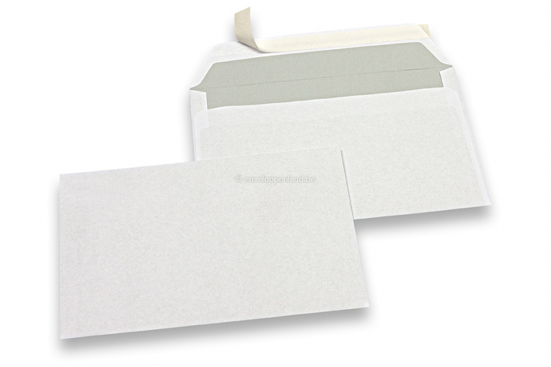 Witte papieren enveloppen, 114 x 162 mm (C6), 80 grams, stripsluiting, gewicht per stuk ca. 4 gr.