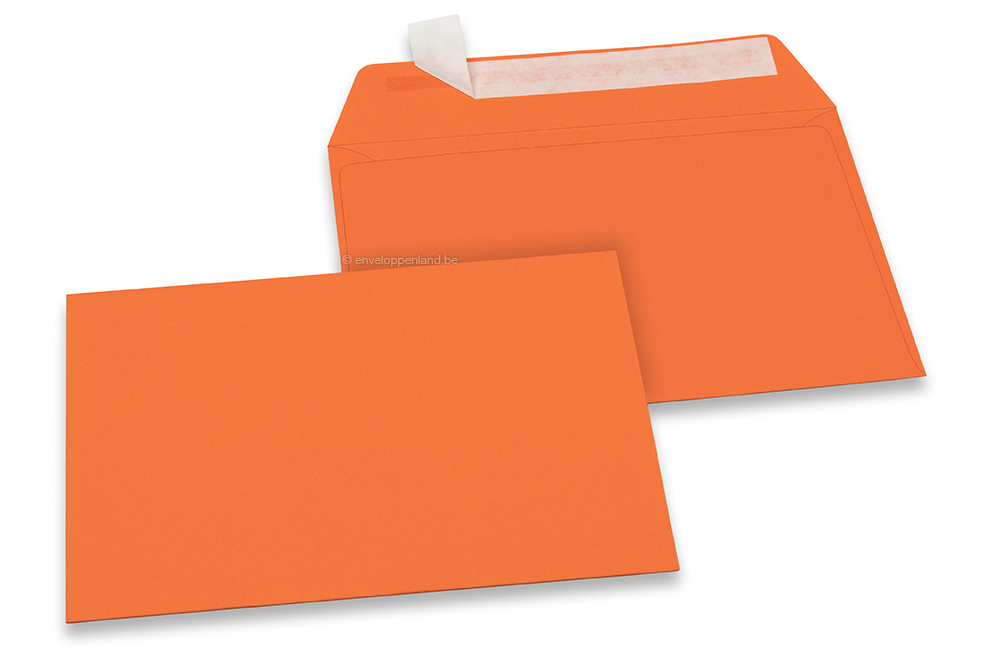114 x 162 mm -  Oranje gekleurde papieren enveloppen 