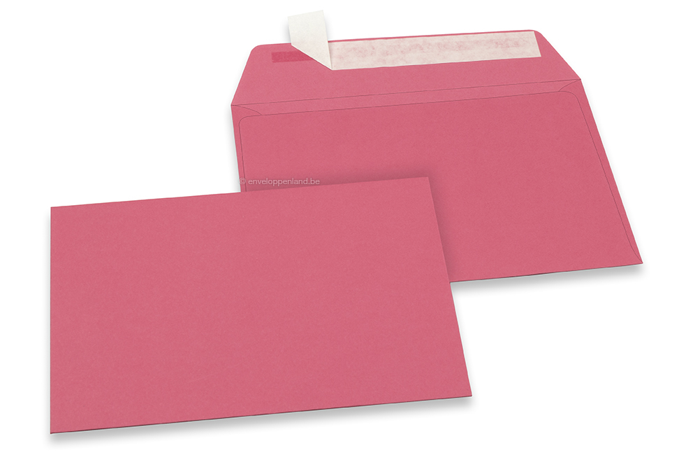 114 x 162 mm -  Roze gekleurde papieren enveloppen 