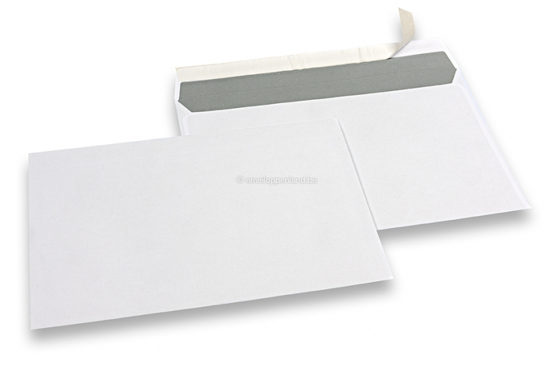 Witte papieren enveloppen, 156 x 220 mm (EA5), 90 grams, stripsluiting, gewicht per stuk ca. 7 gr.