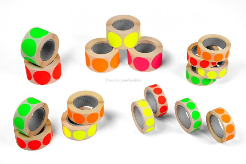 Etiketten gekleurd rond 
